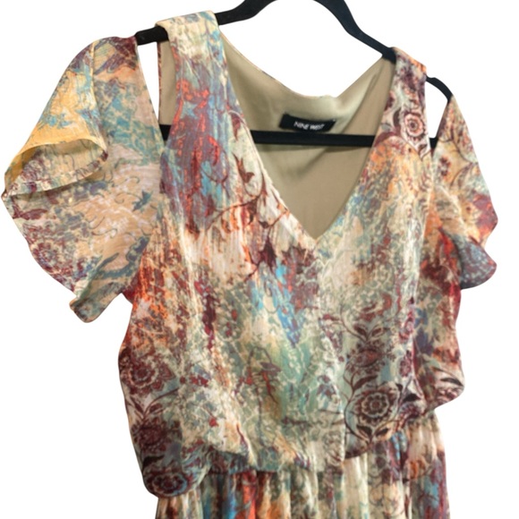 Nine West Cold Shoulder Maxi Dress | Abstract Floral Watercolor Print | Size 2 - Picture 5 of 12